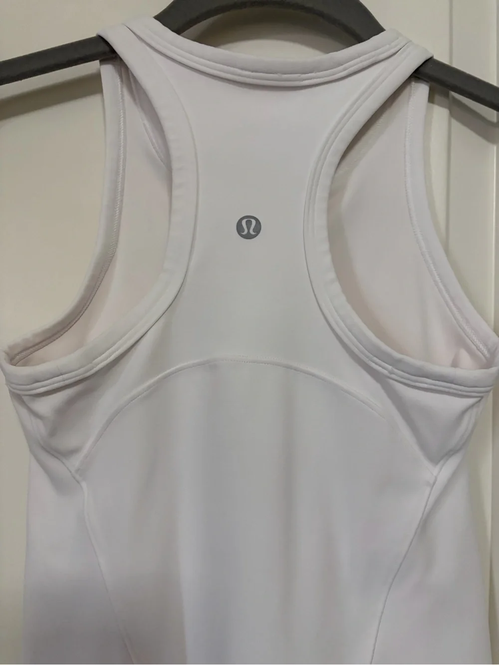 🍋🤍NWOT🍋🧘🏽‍♀️🤍lululemon Align Nulu Waist Length Racerback Athletic Tank🍋🤍🏃🏽‍♀️